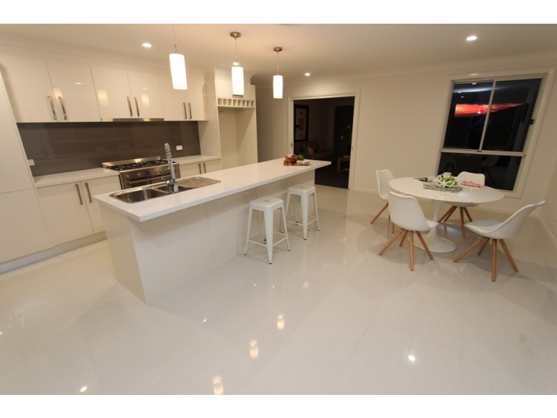 10 Press Court, Kelso NSW 2795