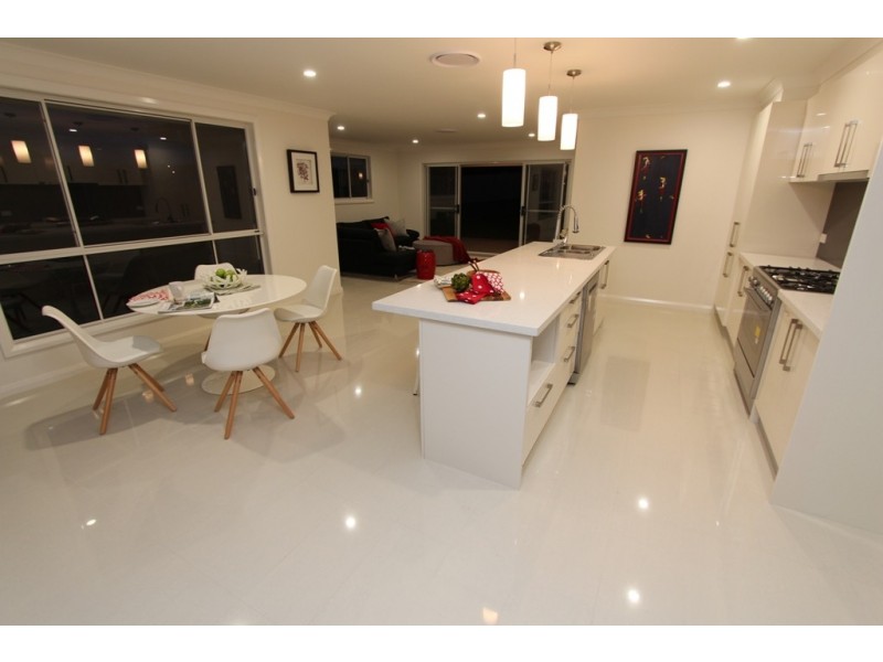 10 Press Court, Kelso NSW 2795