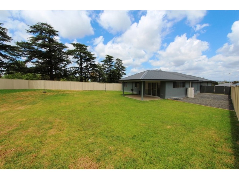 10 Press Court, Kelso NSW 2795