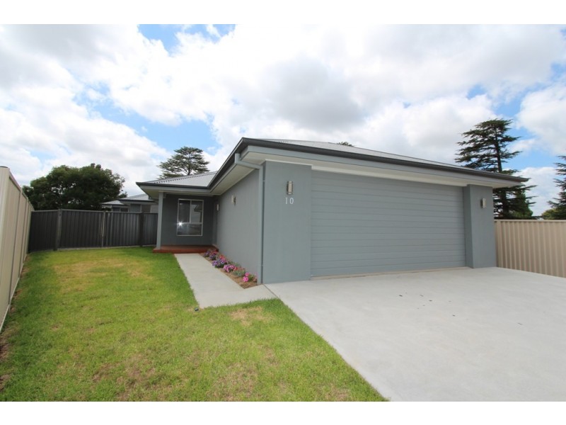 10 Press Court, Kelso NSW 2795