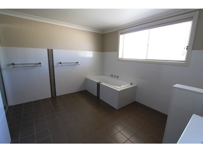 9 Napier Street, Windradyne NSW 2795