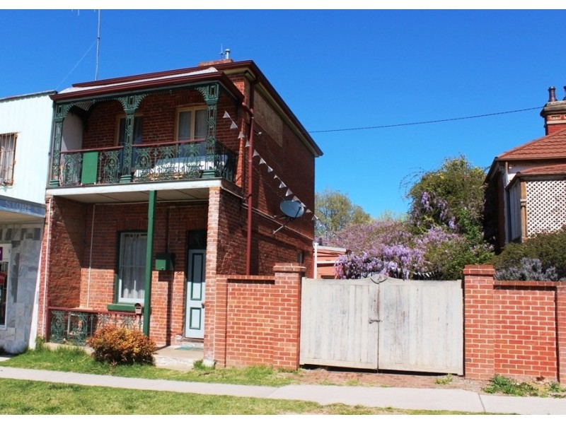 82 Russell Street, Bathurst NSW 2795