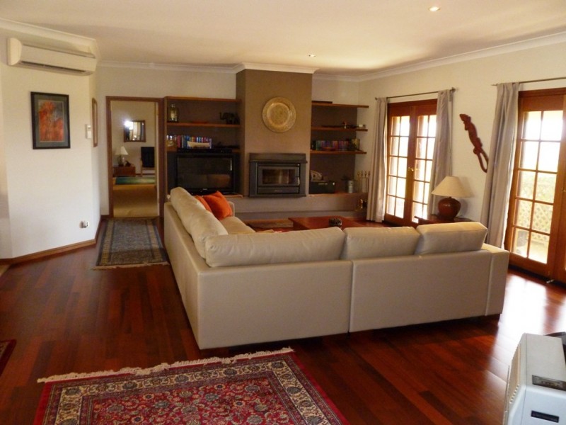 109 James White Drive, Bathurst NSW 2795