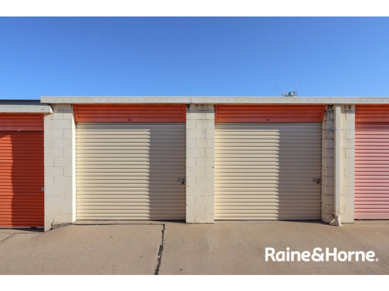8 Vale Road, Bathurst NSW 2795
