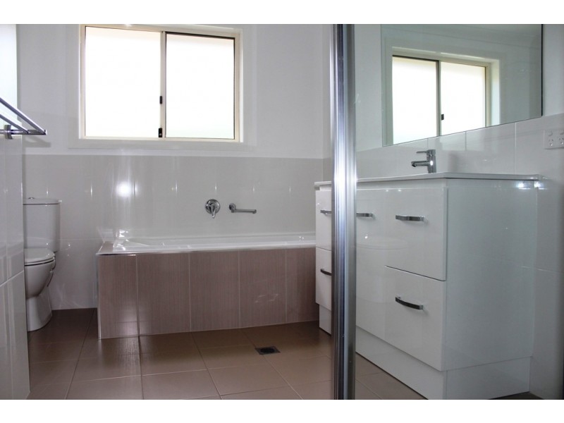 2A Phillip Street, Llanarth NSW 2795