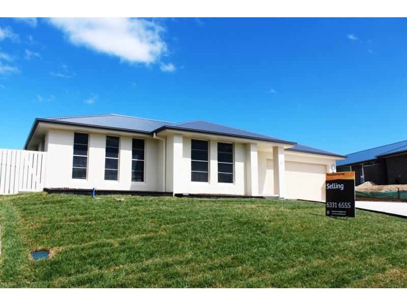 4 Phillip Street, Llanarth NSW 2795
