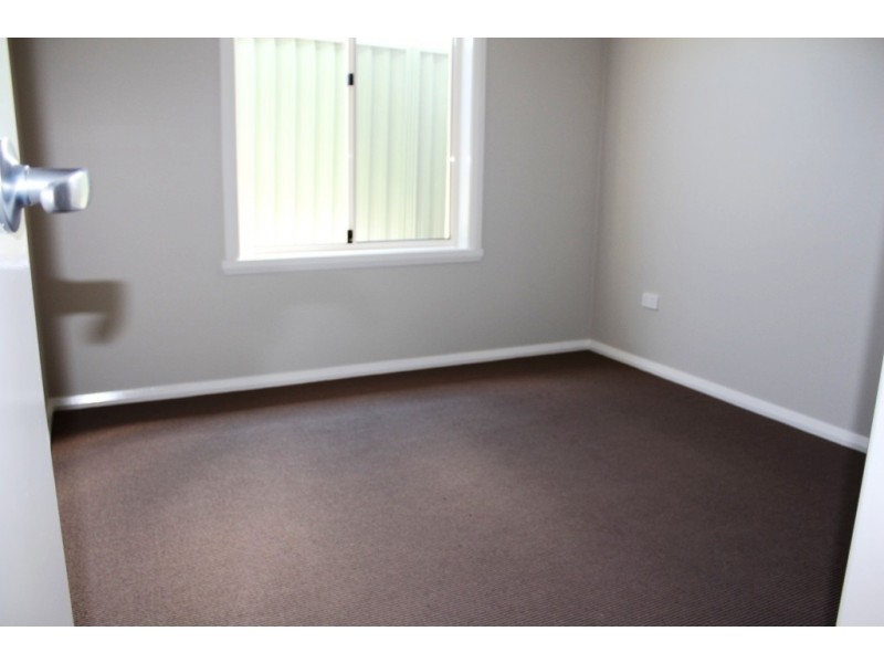 4 Phillip Street, Llanarth NSW 2795