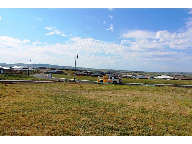 Lot 90 43 Freeman Circuit, Llanarth NSW 2795