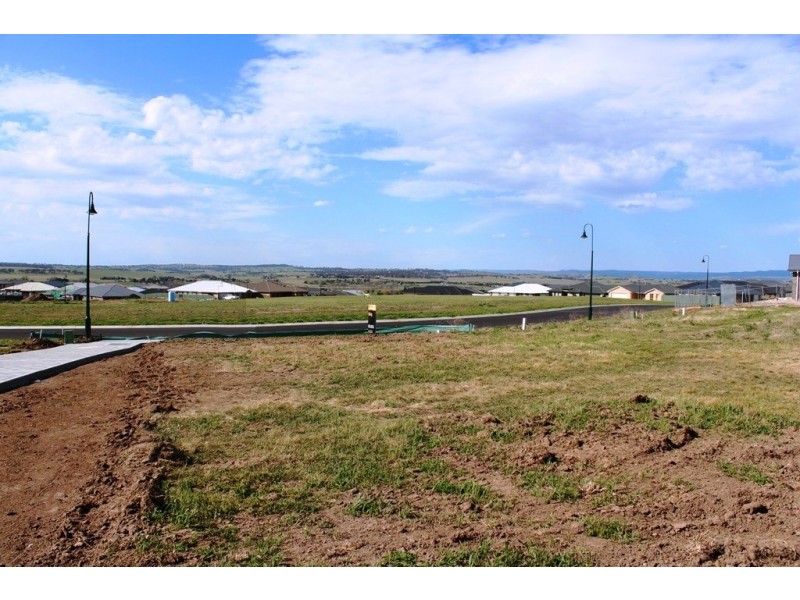 Lot 90 43 Freeman Circuit, Llanarth NSW 2795