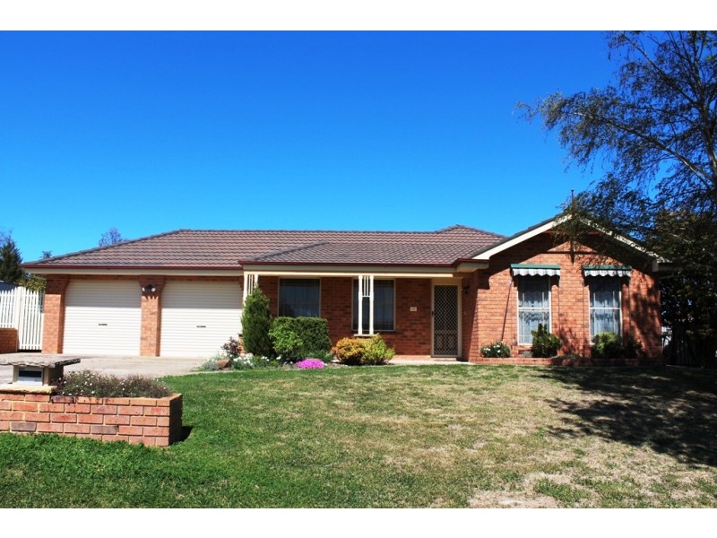 10 Weal Place, Windradyne NSW 2795