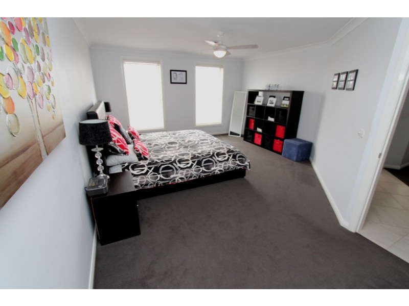 10 Jade Close, Kelso NSW 2795