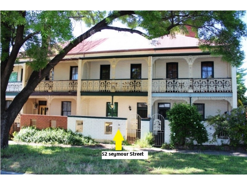 52 Seymour Street, Bathurst NSW 2795