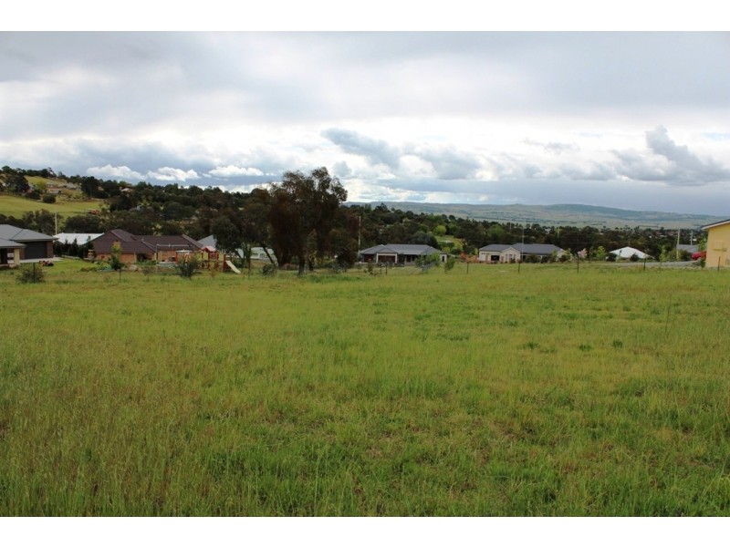 6 Robindale Court, Bathurst NSW 2795