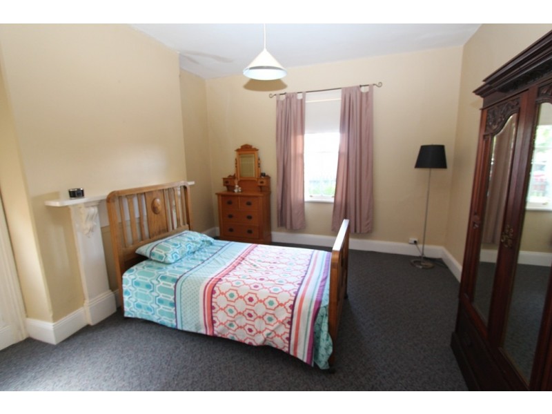 76A and 76B Piper Street, Bathurst NSW 2795