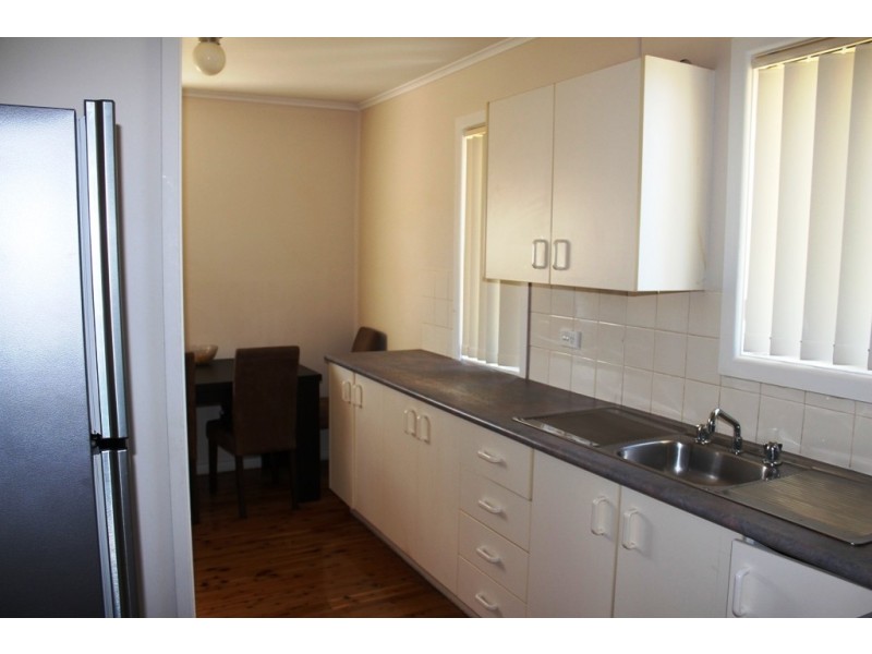 10 Monty Walk, West Bathurst NSW 2795