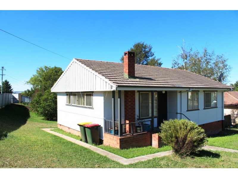 10 Monty Walk, West Bathurst NSW 2795