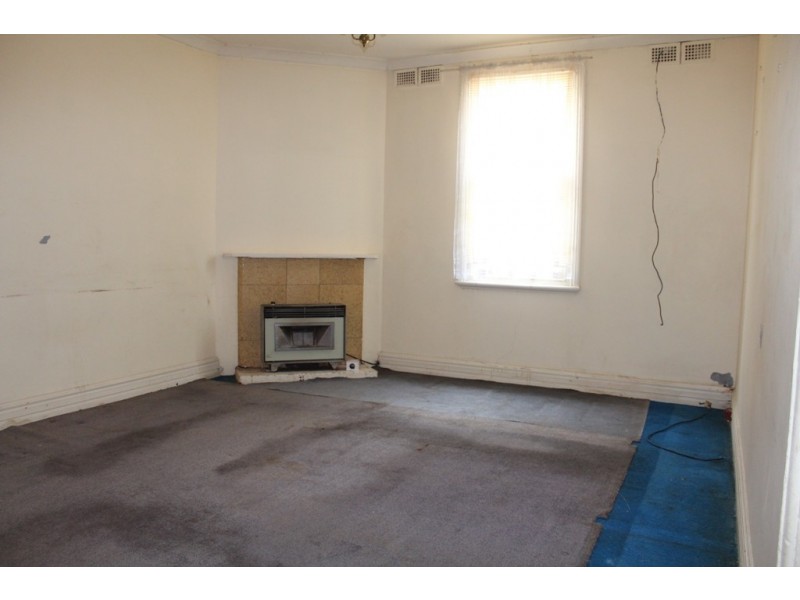 138 Russell Street, Bathurst NSW 2795