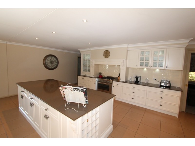 17 Claremont Drive, White Rock NSW 2795