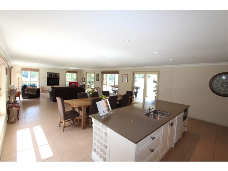 17 Claremont Drive, White Rock NSW 2795