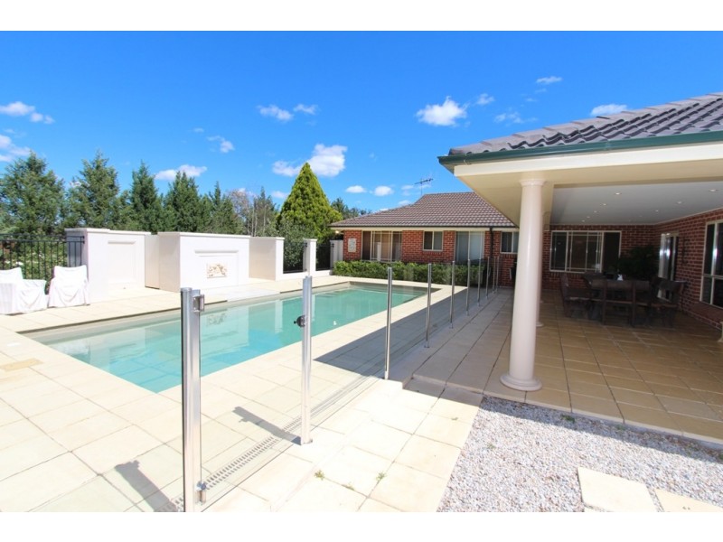 17 Claremont Drive, White Rock NSW 2795