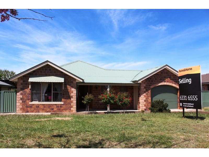 7 Hobson Close, Eglinton NSW 2795