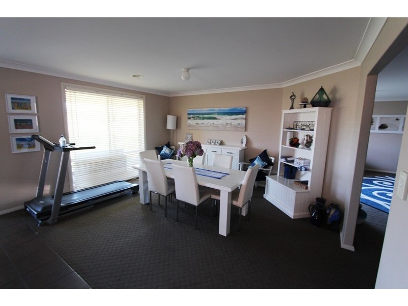 16 Arnold Court, Kelso NSW 2795