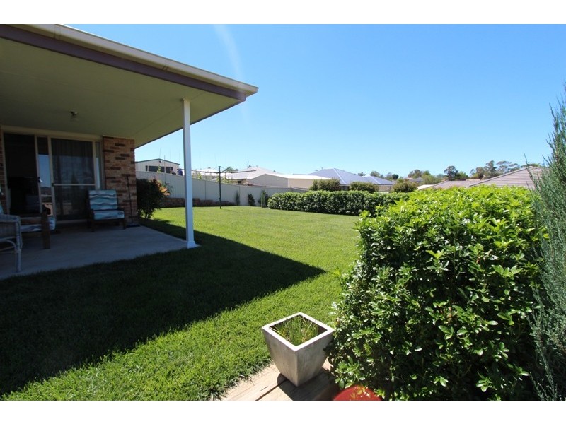 16 Arnold Court, Kelso NSW 2795