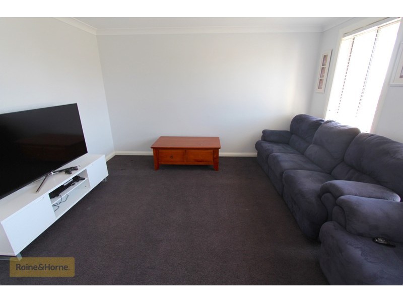 17 Blaxland Drive, Llanarth NSW 2795