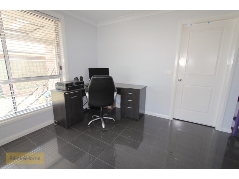 17 Blaxland Drive, Llanarth NSW 2795