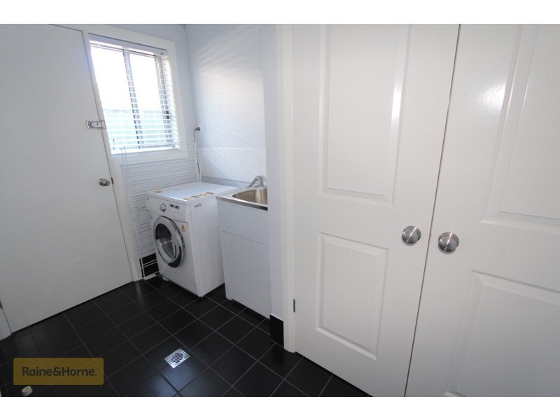 17 Blaxland Drive, Llanarth NSW 2795