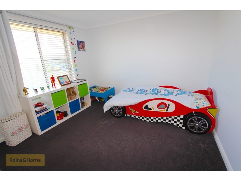 17 Blaxland Drive, Llanarth NSW 2795