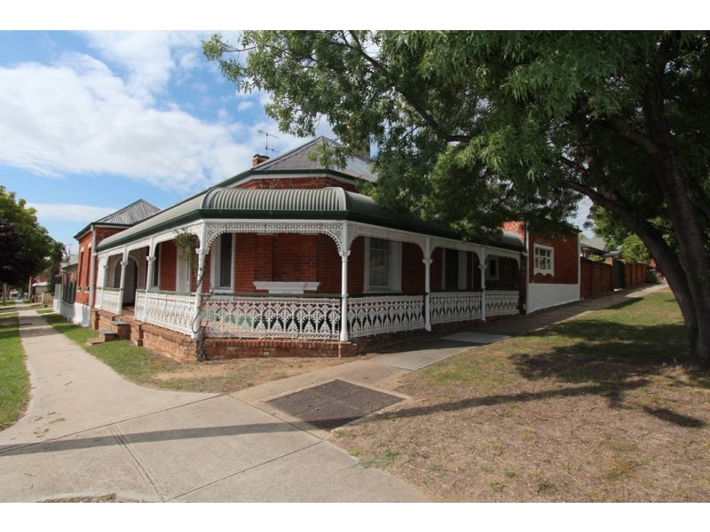 86 Rocket Street, Bathurst NSW 2795