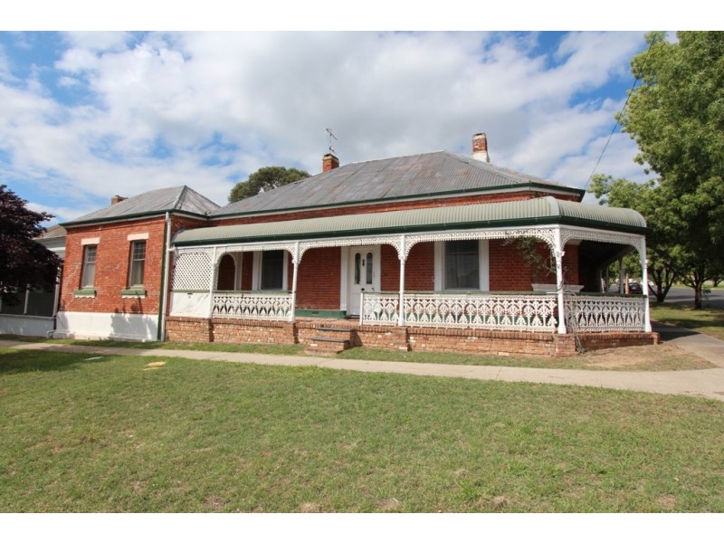 86 Rocket Street, Bathurst NSW 2795