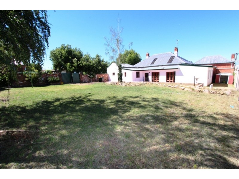 86 Rocket Street, Bathurst NSW 2795