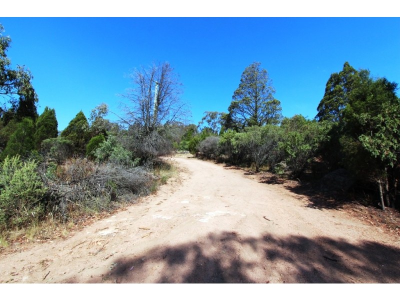113 Pine Ridge Road, Bathurst NSW 2795