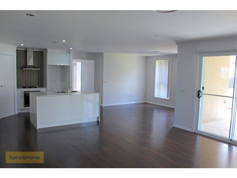 6 Ironbark Close, Kelso NSW 2795