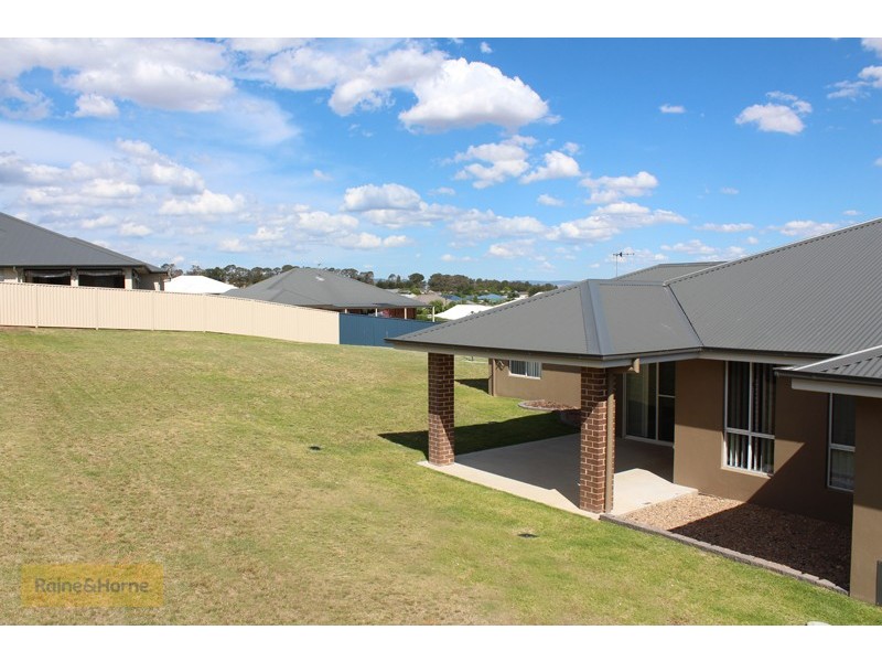 6 Ironbark Close, Kelso NSW 2795