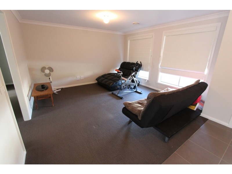 49 Westbourne Drive, Llanarth NSW 2795