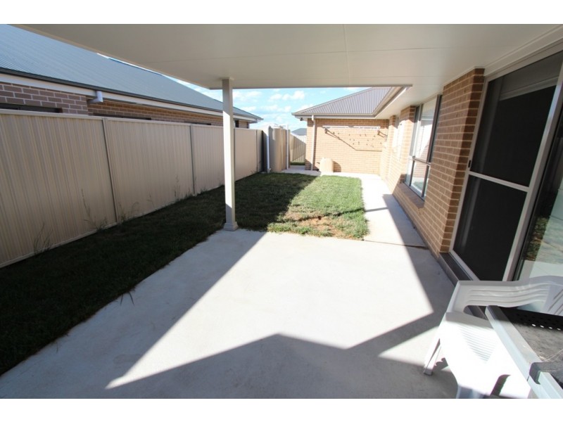 49 Westbourne Drive, Llanarth NSW 2795