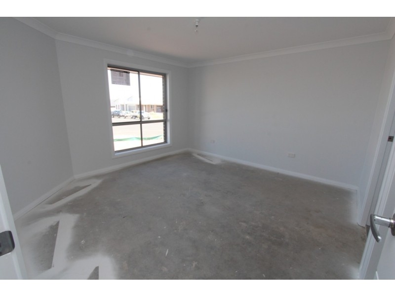 2 Byrne, Kelso NSW 2795