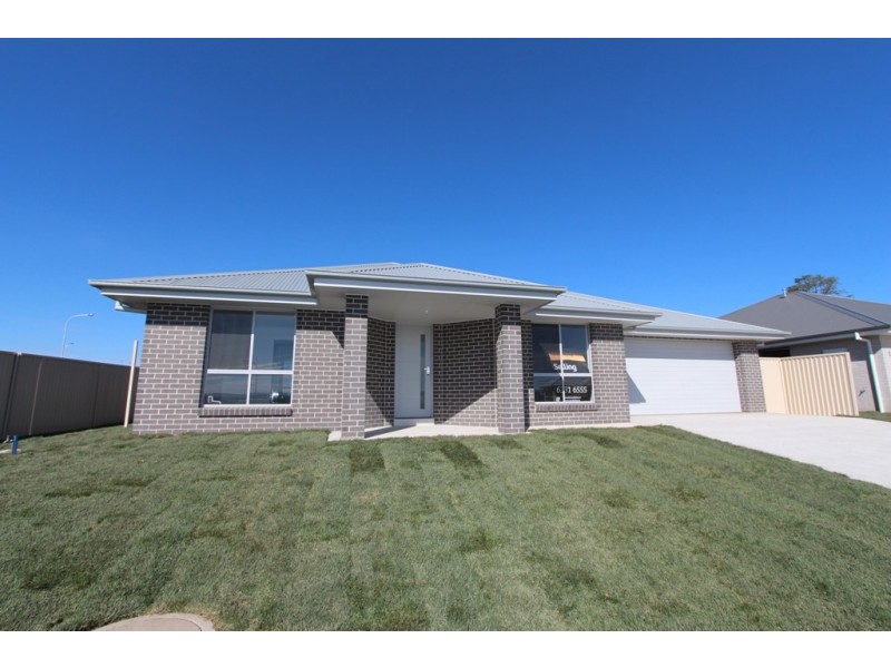 2 Byrne, Kelso NSW 2795