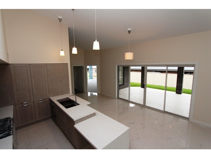 4 Press Court, Kelso NSW 2795
