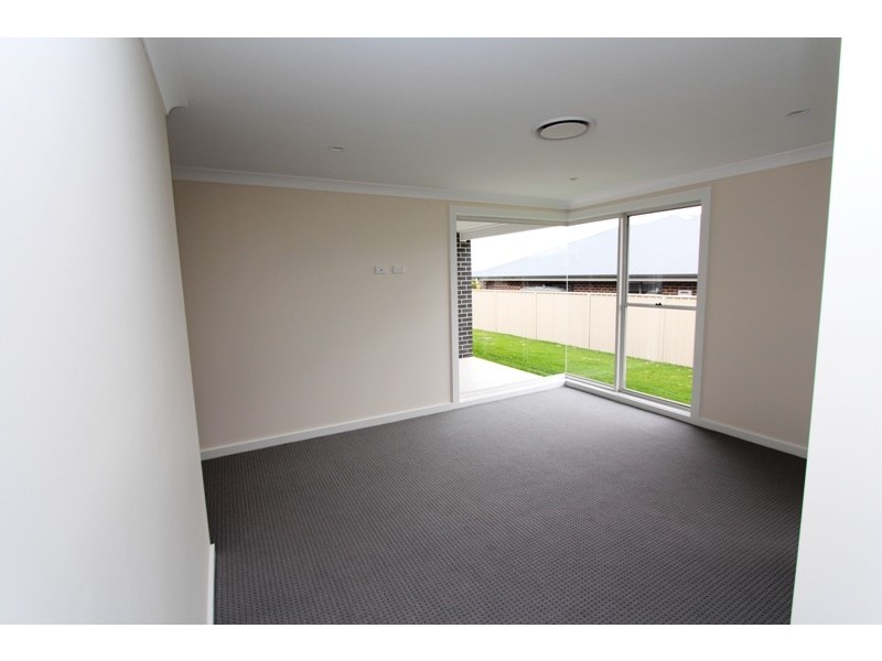 4 Press Court, Kelso NSW 2795
