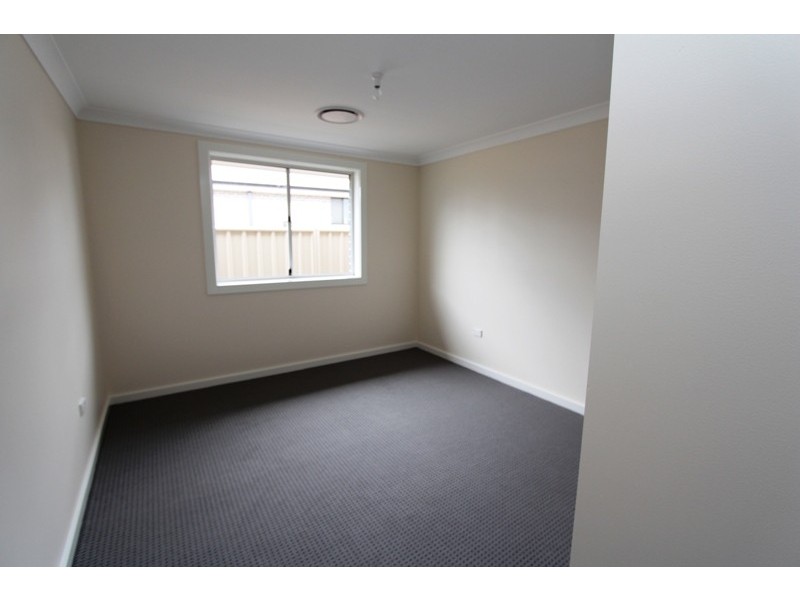 4 Press Court, Kelso NSW 2795