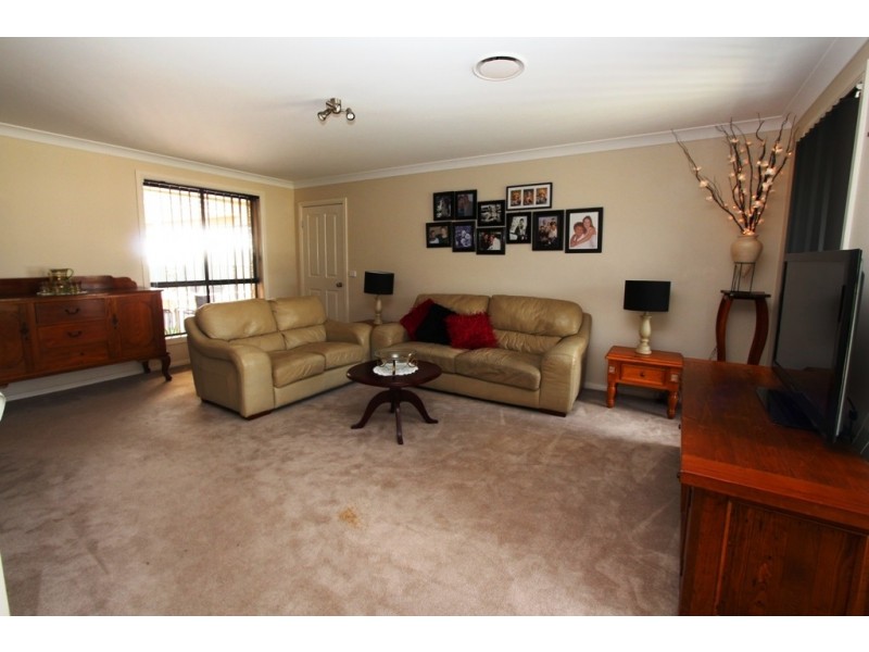 23 Blaxland Drive, Llanarth NSW 2795