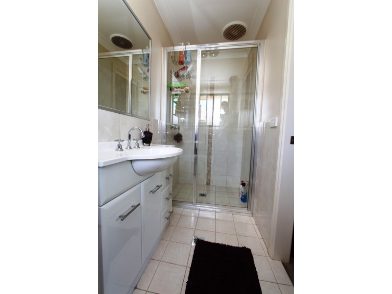 23 Blaxland Drive, Llanarth NSW 2795