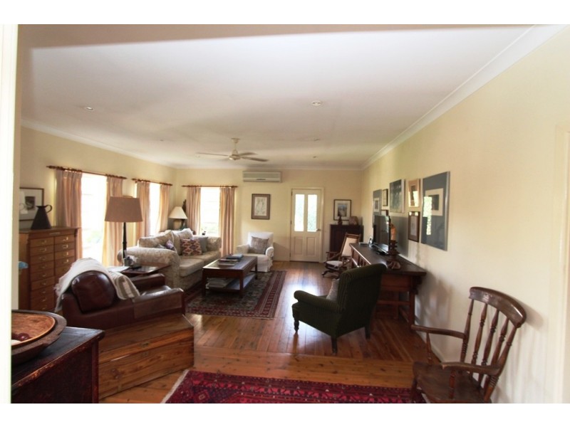 148 Peel Street, Bathurst NSW 2795