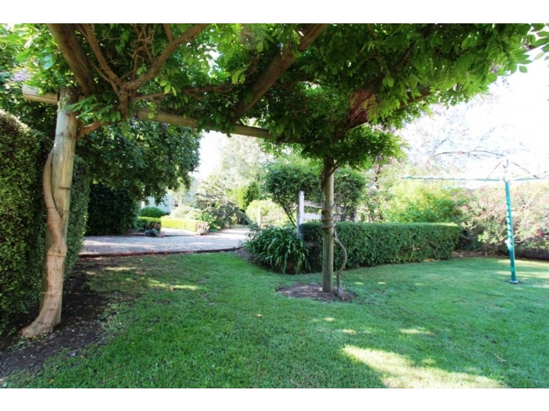 148 Peel Street, Bathurst NSW 2795