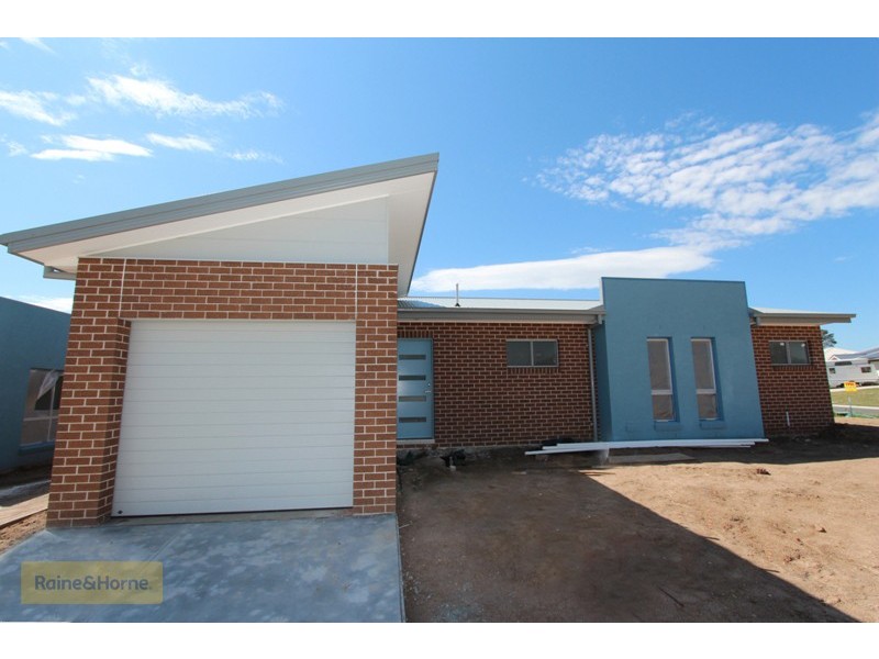 1/42 Wentworth Drive, Kelso NSW 2795