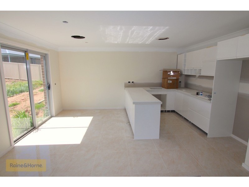 5/42 Wentworth Drive, Kelso NSW 2795